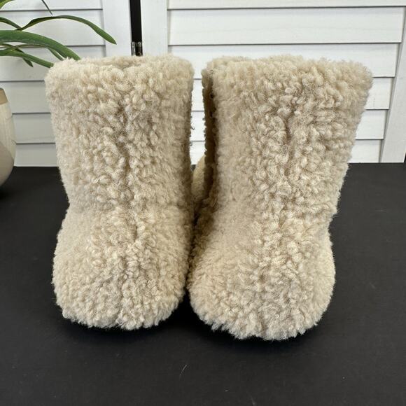 Roam Mini Boosh Boots Fuzzy Nude Faux Shearling Ankle Zip Shoe Boots EU 40 US 10 - Picture 5 of 7
